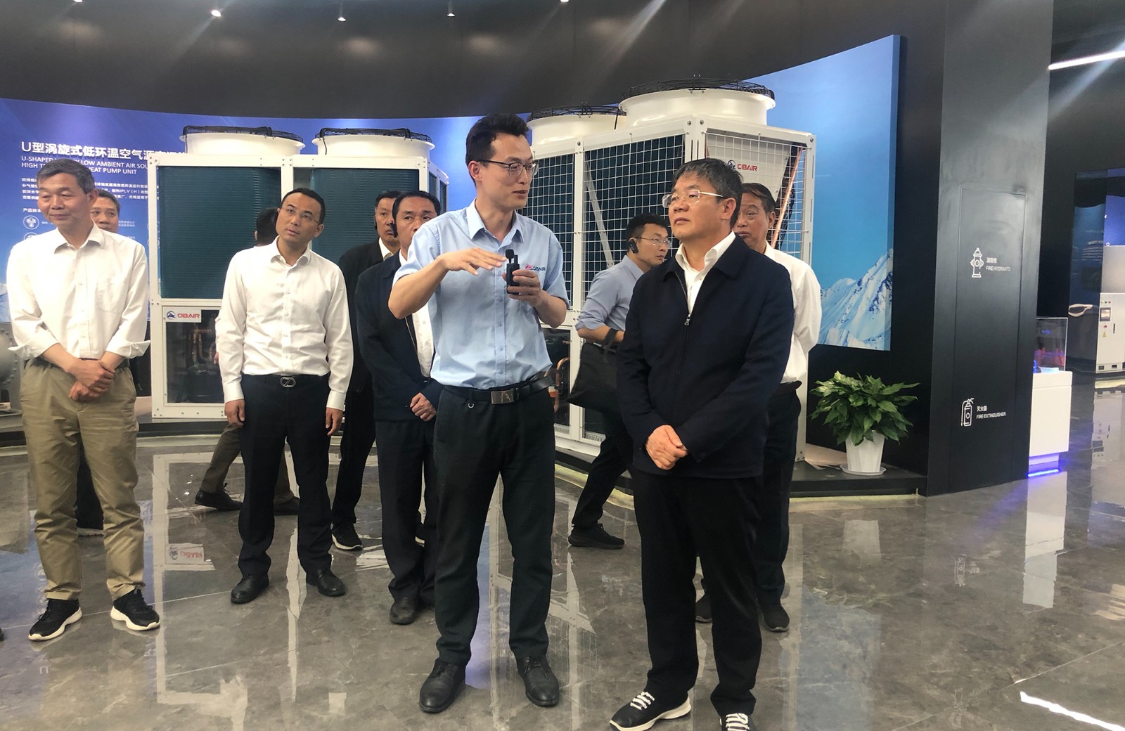 8b553eae-bf4d-4178-be31-43c95e5191c8